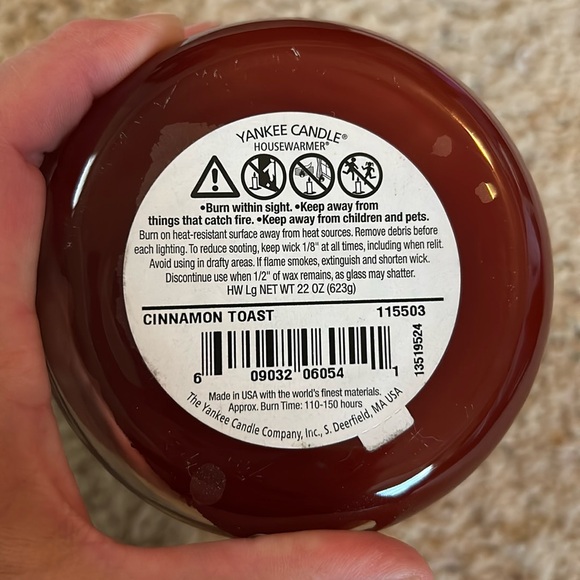 Yankee Candle Cinnamon Toast - Picture 2 of 5